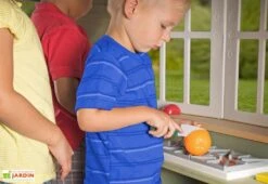 Maison D’Enfants En Bois Toute Equipée Victoria Inn -Solid || Axi || EXIT TOYS Soldes Boutique maison enfant cabane bois victorienne equipee cuisine 3