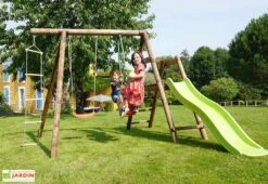 Portique En Bois Traité 5 Enfants Avec Toboggan + 3 Agrès – Murier 8 Portique En Bois Traité 5 Enfants Avec Toboggan + 3 Agrès – Murier -Solid || Axi || EXIT TOYS Soldes Boutique portique 5 places toboggan 3 agres 2