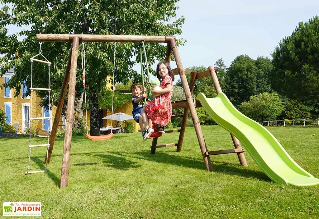 Portique En Bois Traité 5 Enfants Avec Toboggan + 3 Agrès – Murier 5 Portique En Bois Traité 5 Enfants Avec Toboggan + 3 Agrès – Murier – Image 3