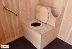 Toilette Sèche En Bois D’Épicéa LécoBox PMR (pour Personnes à Mobilité Réduite) 10 Toilette Sèche En Bois D’Épicéa LécoBox PMR (pour Personnes à Mobilité Réduite) -Solid || Axi || EXIT TOYS Soldes Boutique toilette seche bois epicea lecobox pmr 2